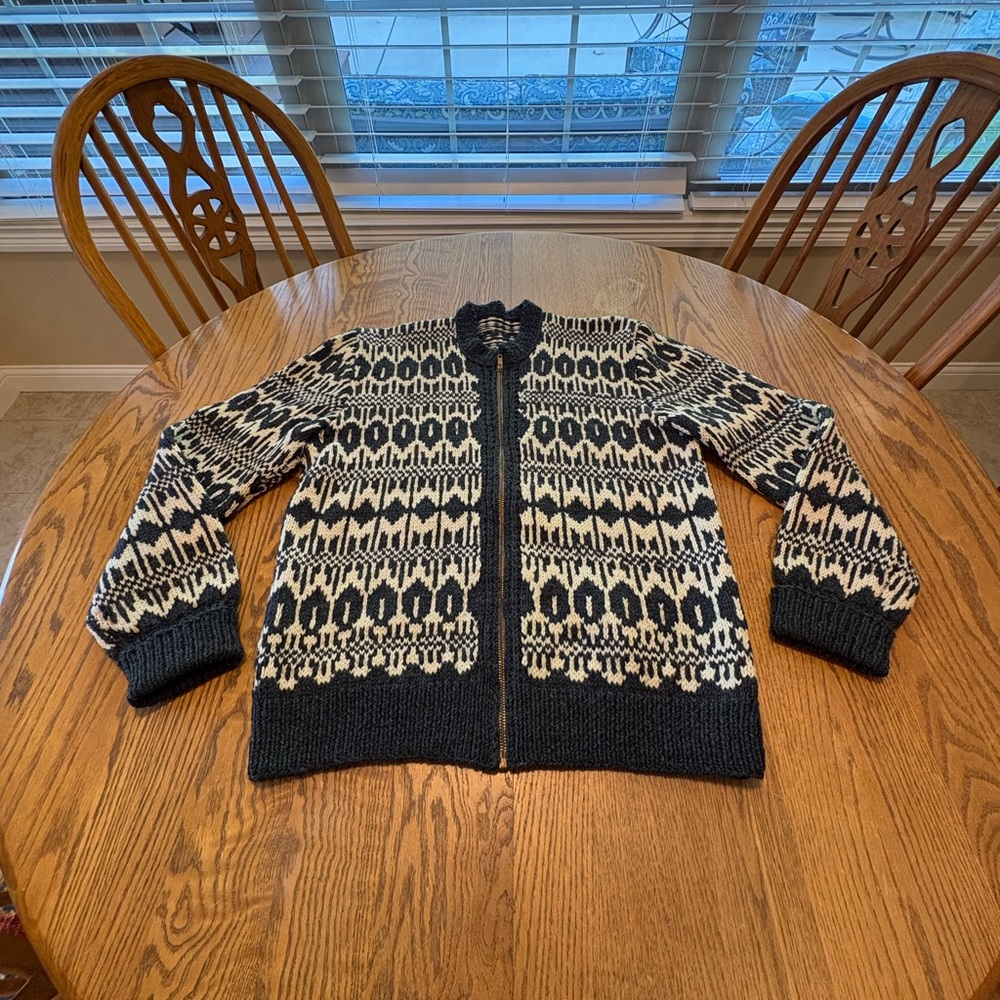 Vintage Mens Hand Knit Grandpa Core Full Zip Cardigan Ivory Gray Eclectic